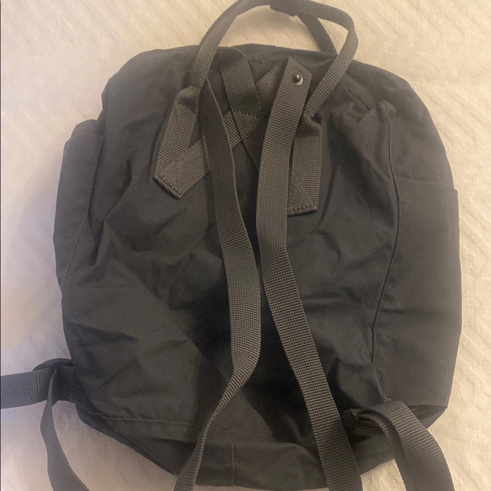 Kånken Black Backpack - Picture 2 of 4